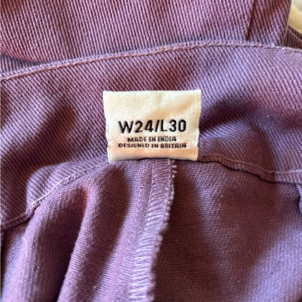 Lucy & yak Addison jeans in lilac - Picture 9 of 11